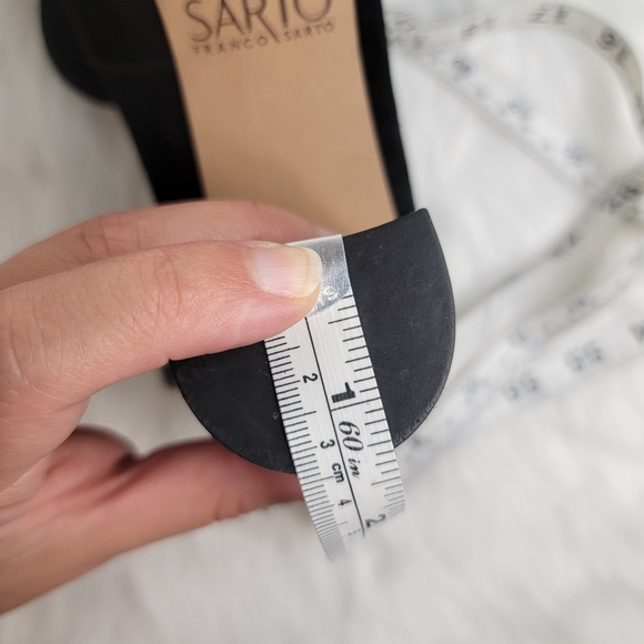 Franco Sarto chunky heel suede heels. - Picture 11 of 11